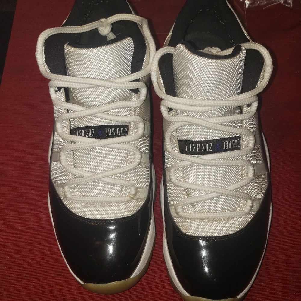 Jordan Concord 11's sz 12 (2009)